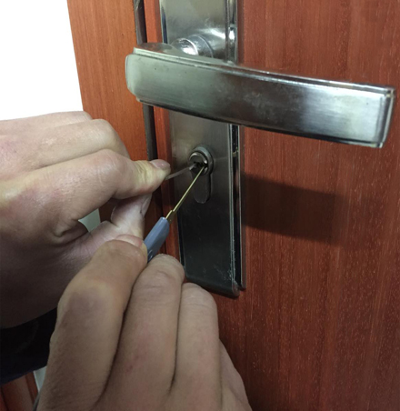 贡井附近开锁 贡井附近上门开锁