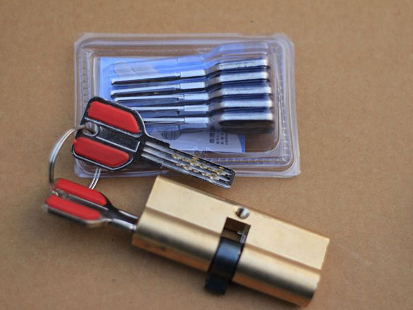 贡井24小时上门开锁公司